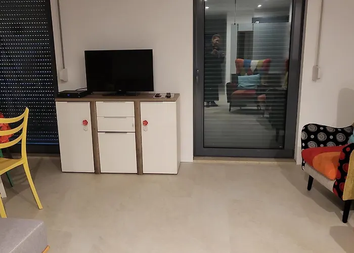 Διαμέρισμα Sunny Downtown